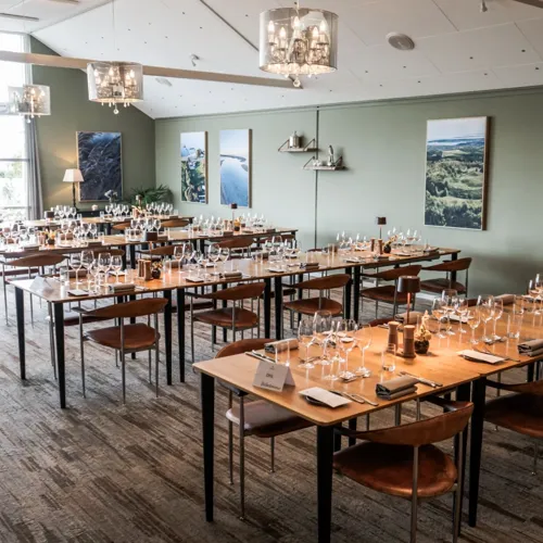 Hotel Restauranten Med Bordopdækning Til Aften