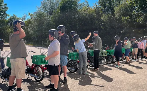 Puch Maxi Personer Firmaaktivitet